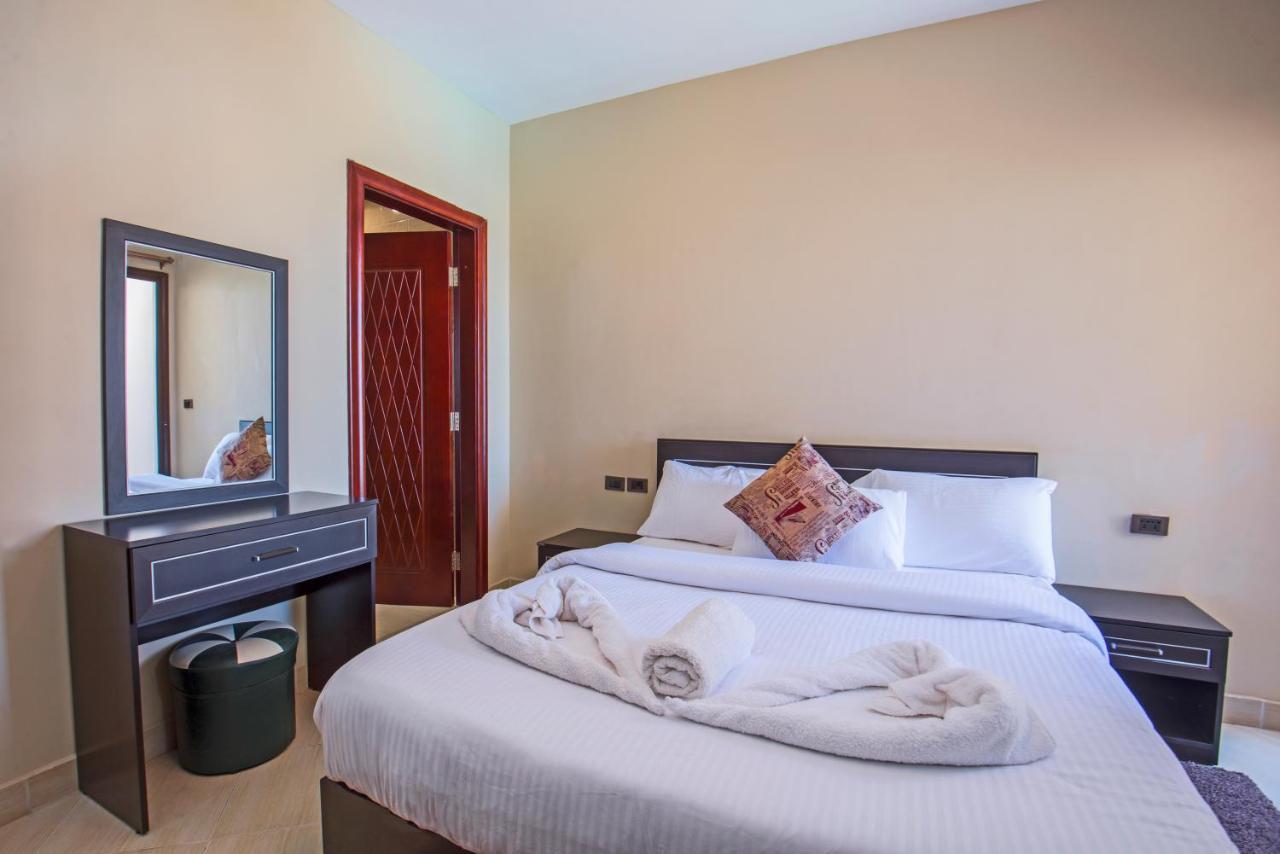 Premium Sea View 2 Bedrooms 2 Bathrooms Apartment Located Within Gravity Hotel & Aquapark Hurghada Exteriör bild