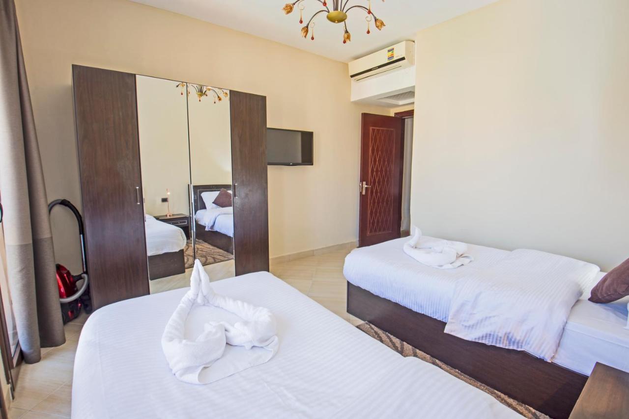 Premium Sea View 2 Bedrooms 2 Bathrooms Apartment Located Within Gravity Hotel & Aquapark Hurghada Exteriör bild
